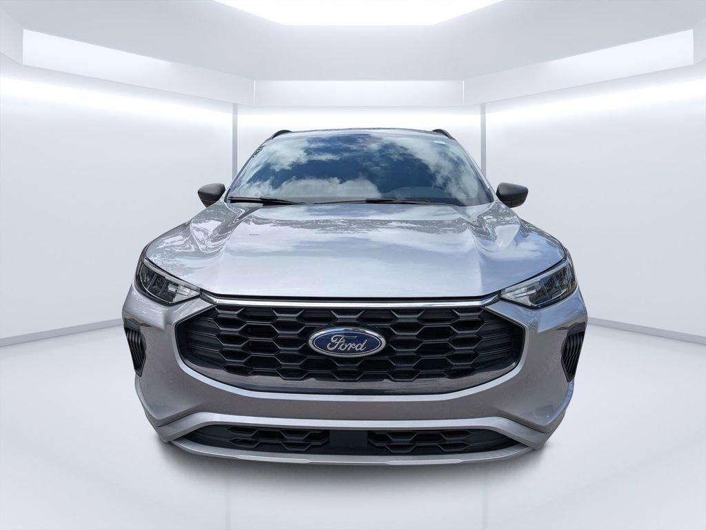 Used 2023 Ford Escape ST-Line w/ Cold Weather Package image 8