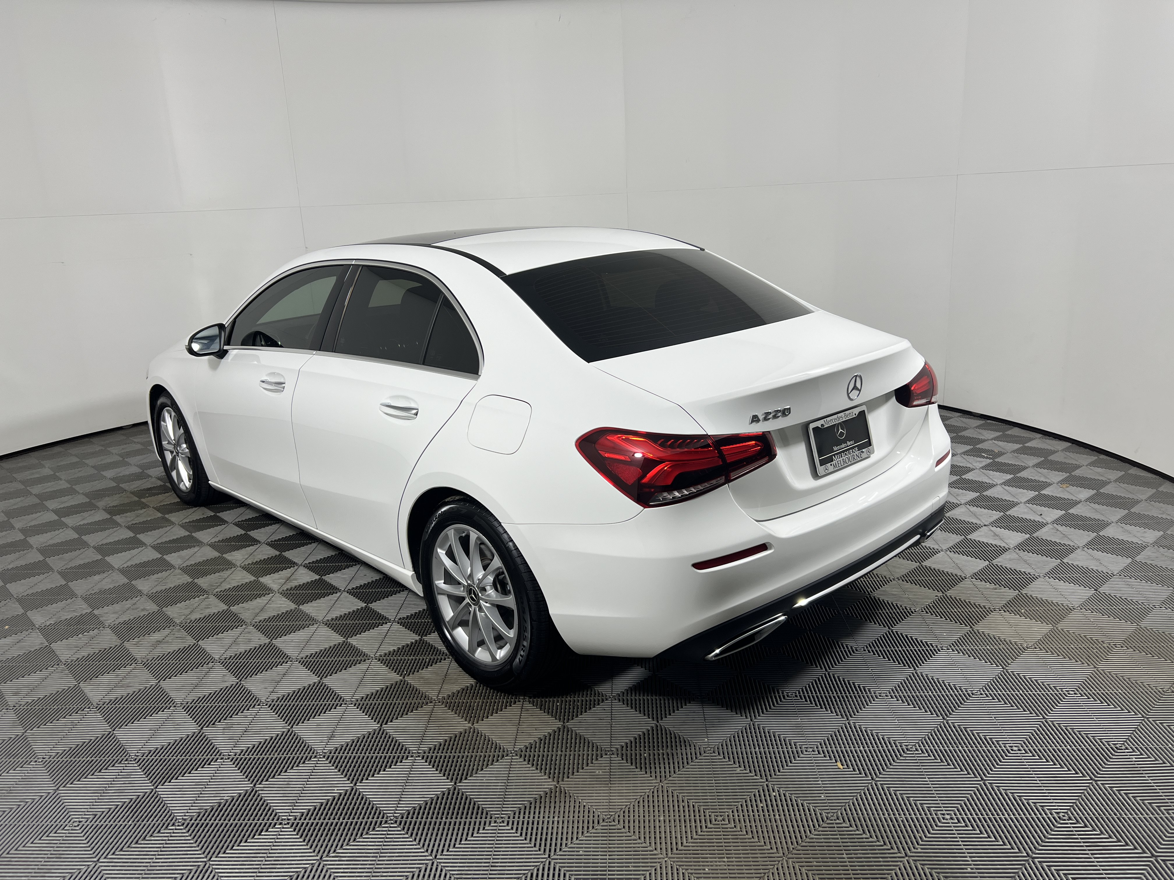 Used 2021 Mercedes-Benz A 220 image 3