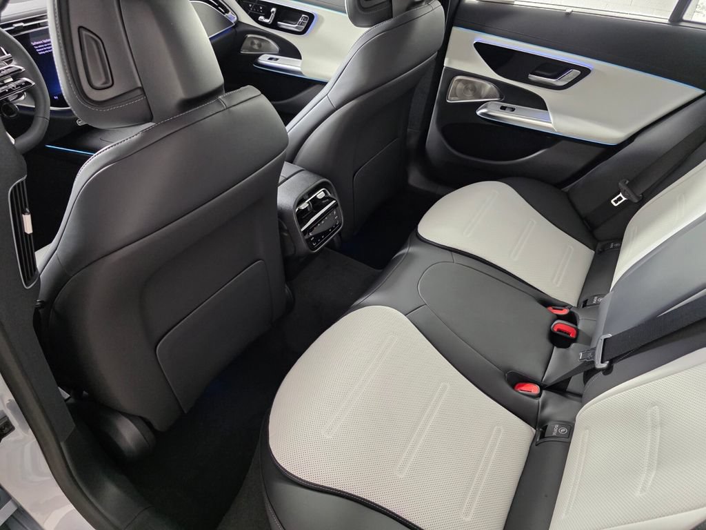 New 2026 Mercedes-Benz E 53 AMG e 4MATIC Wagon image 12