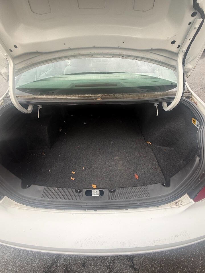 Used 2006 Ford Taurus SE FWD image 9