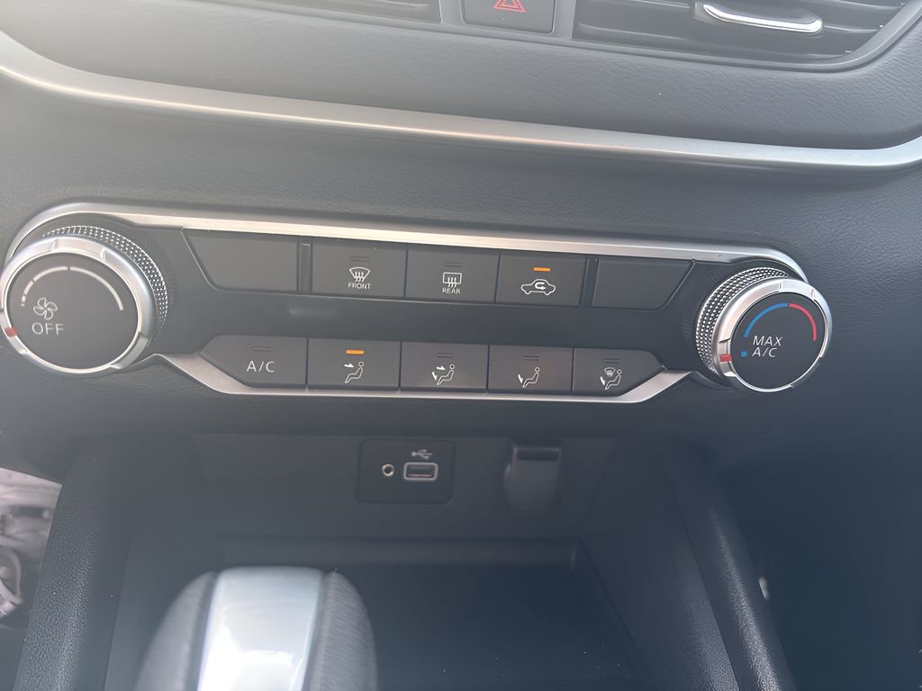 Used 2024 Nissan Altima 2.5 S image 23