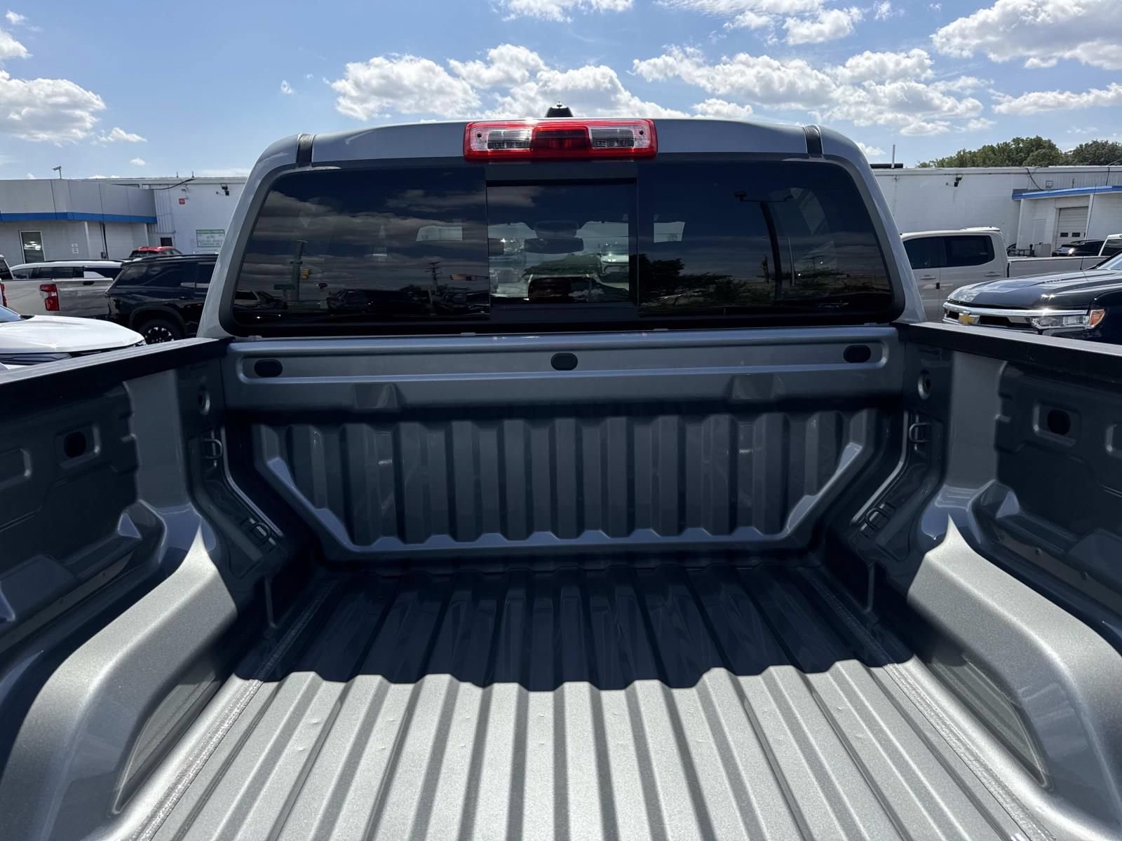 New 2026 Chevrolet Colorado Trail Boss w/ Midnight Edition AWD/4WD image 13