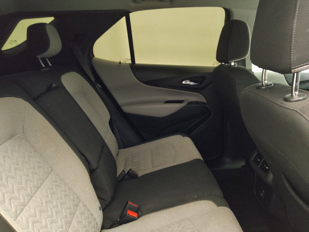 Used 2022 Chevrolet Equinox LS FWD image 19