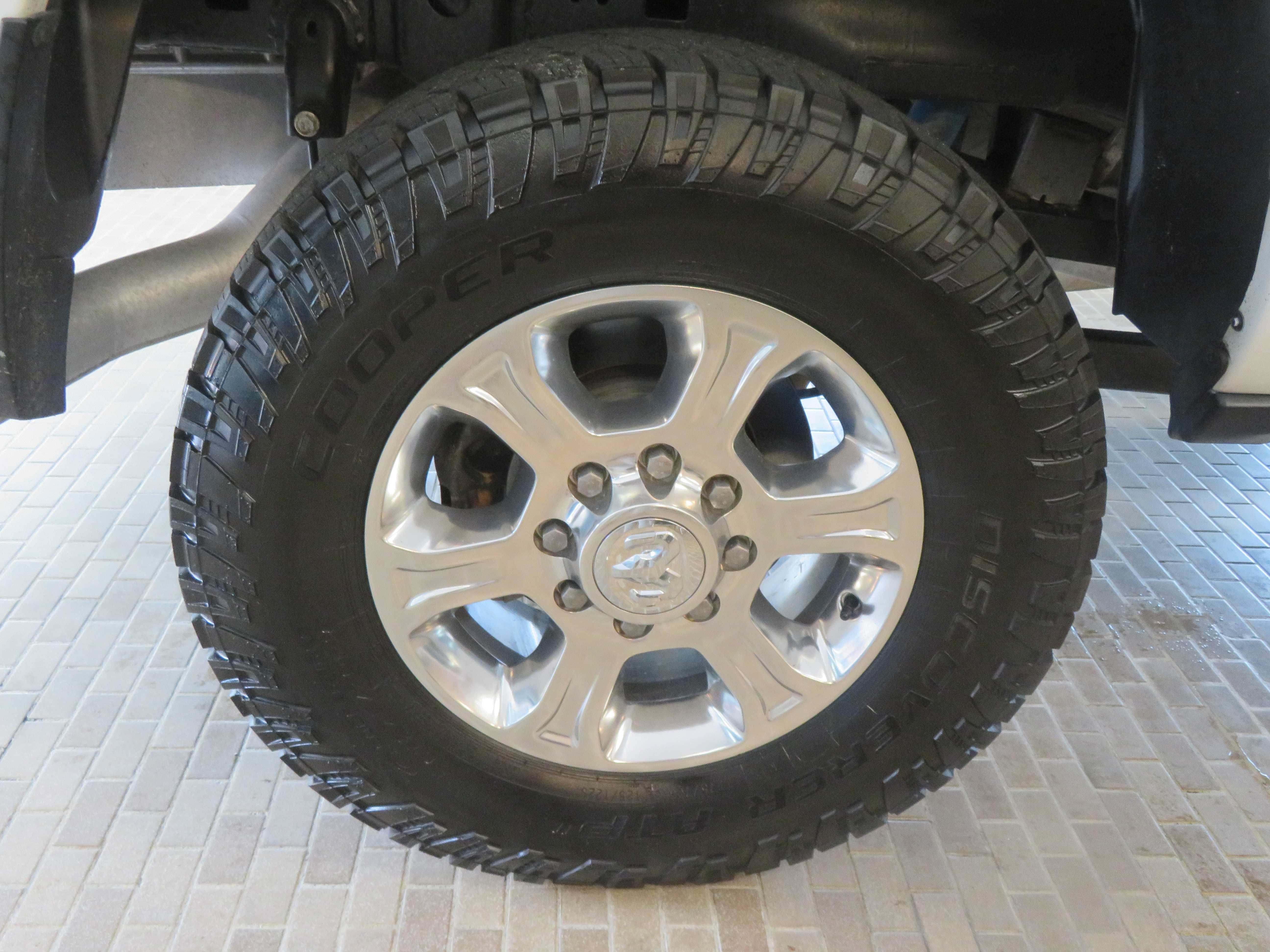 Used 2024 RAM 2500 Big Horn w/ Off Road Package AWD/4WD image 9