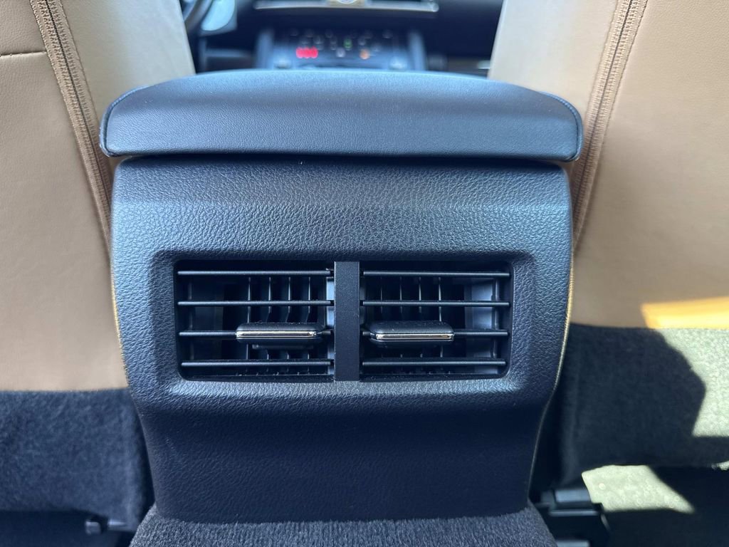 Used 2017 Lexus IS 200t image 16