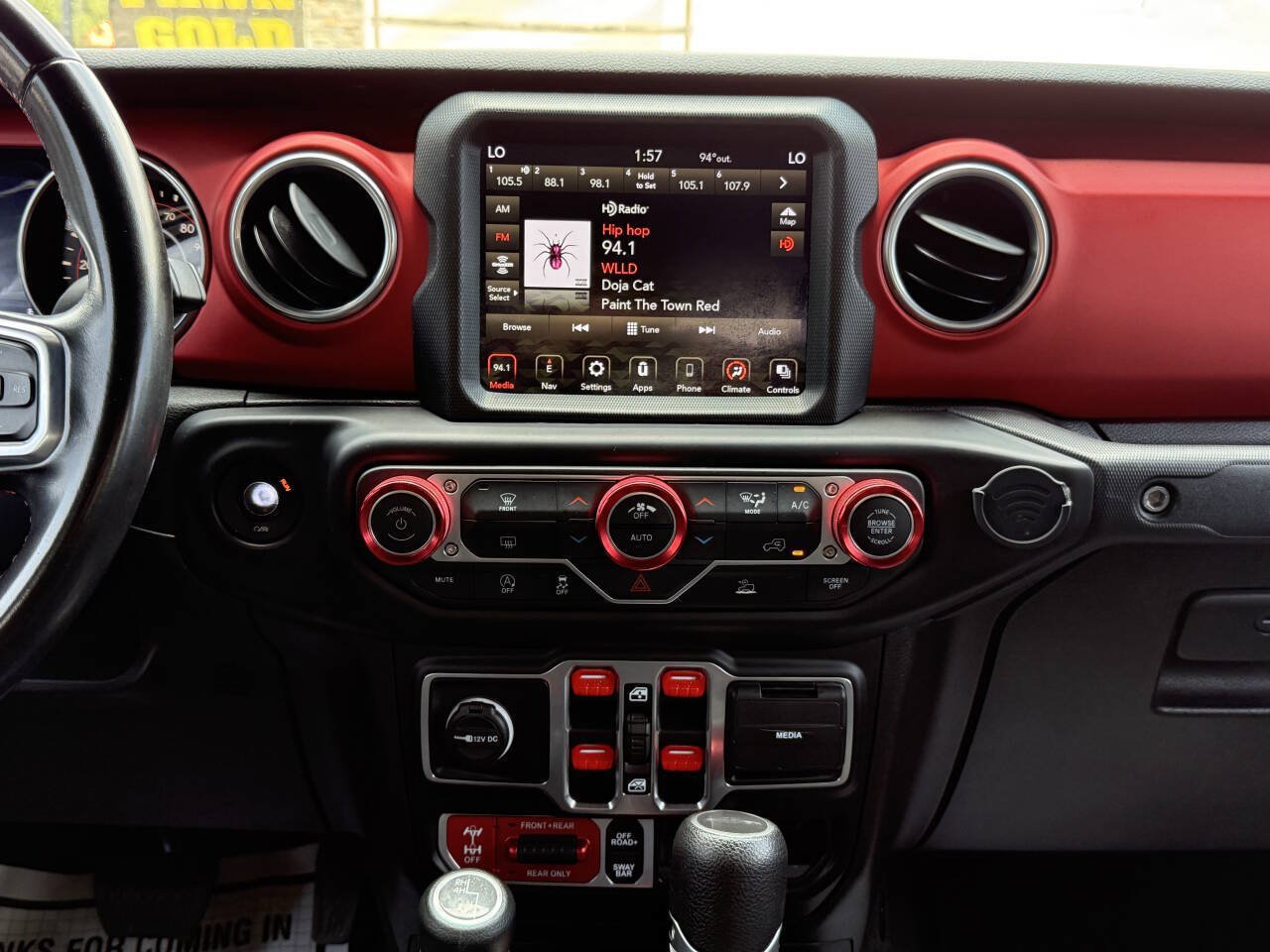 Used 2020 Jeep Gladiator Rubicon AWD/4WD image 17