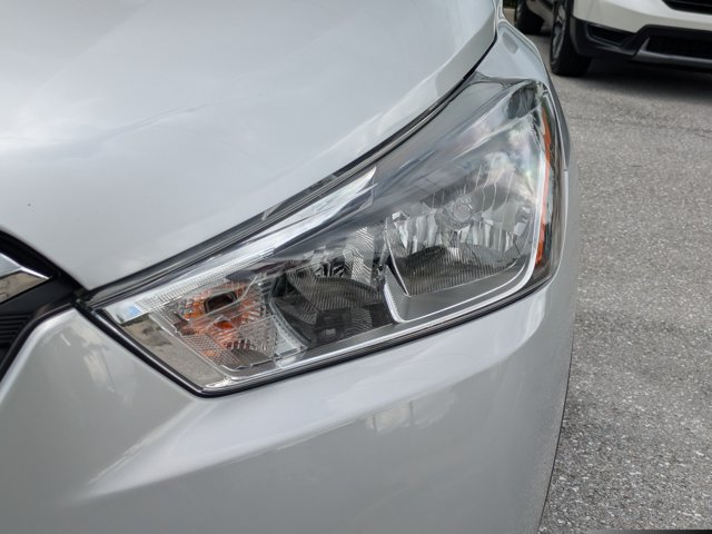 Used 2020 Nissan Kicks S FWD image 10