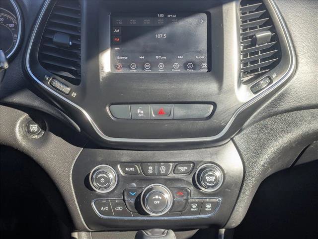 Used 2019 Jeep Cherokee Latitude Plus w/ Cold Weather Group image 14