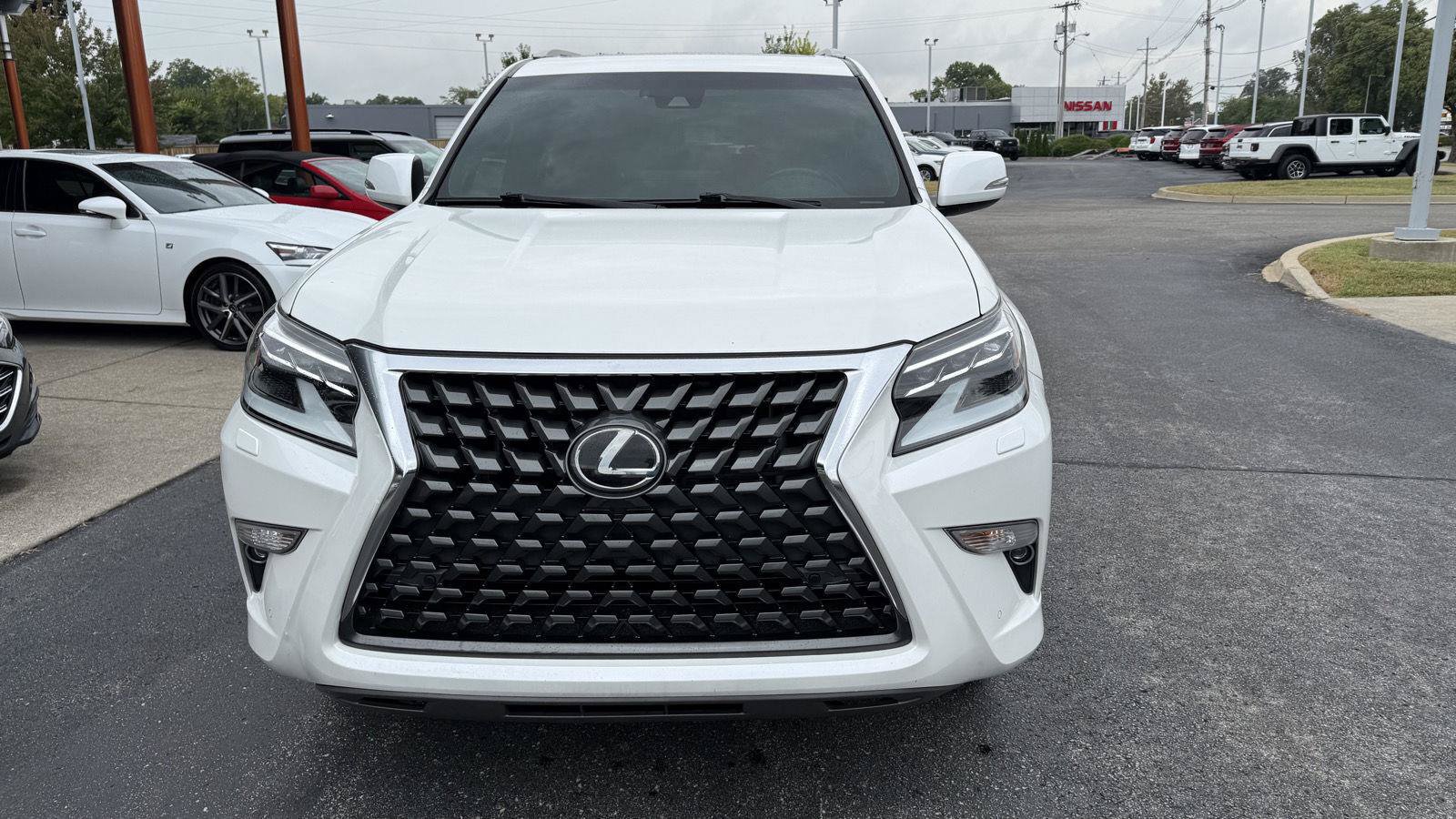 Used 2022 Lexus GX 460 Premium w/ Premium Plus Package AWD/4WD image 3