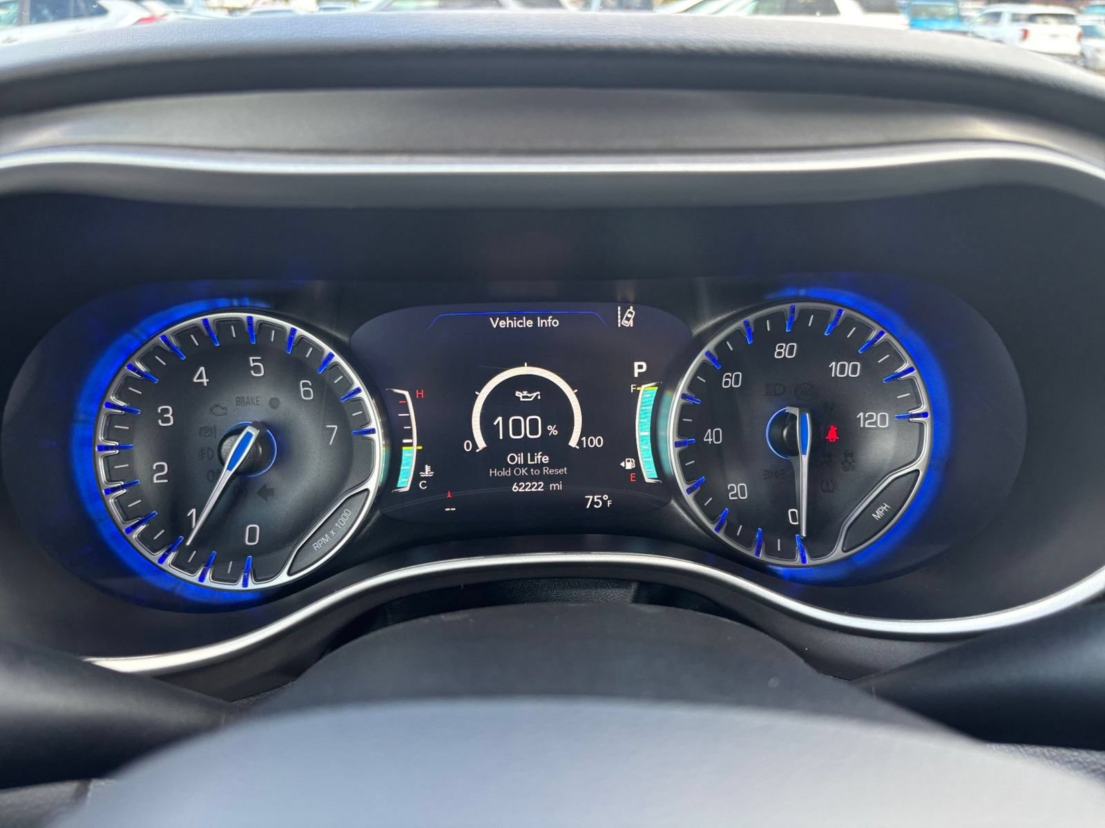 Used 2025 Chrysler Pacifica Select FWD image 42