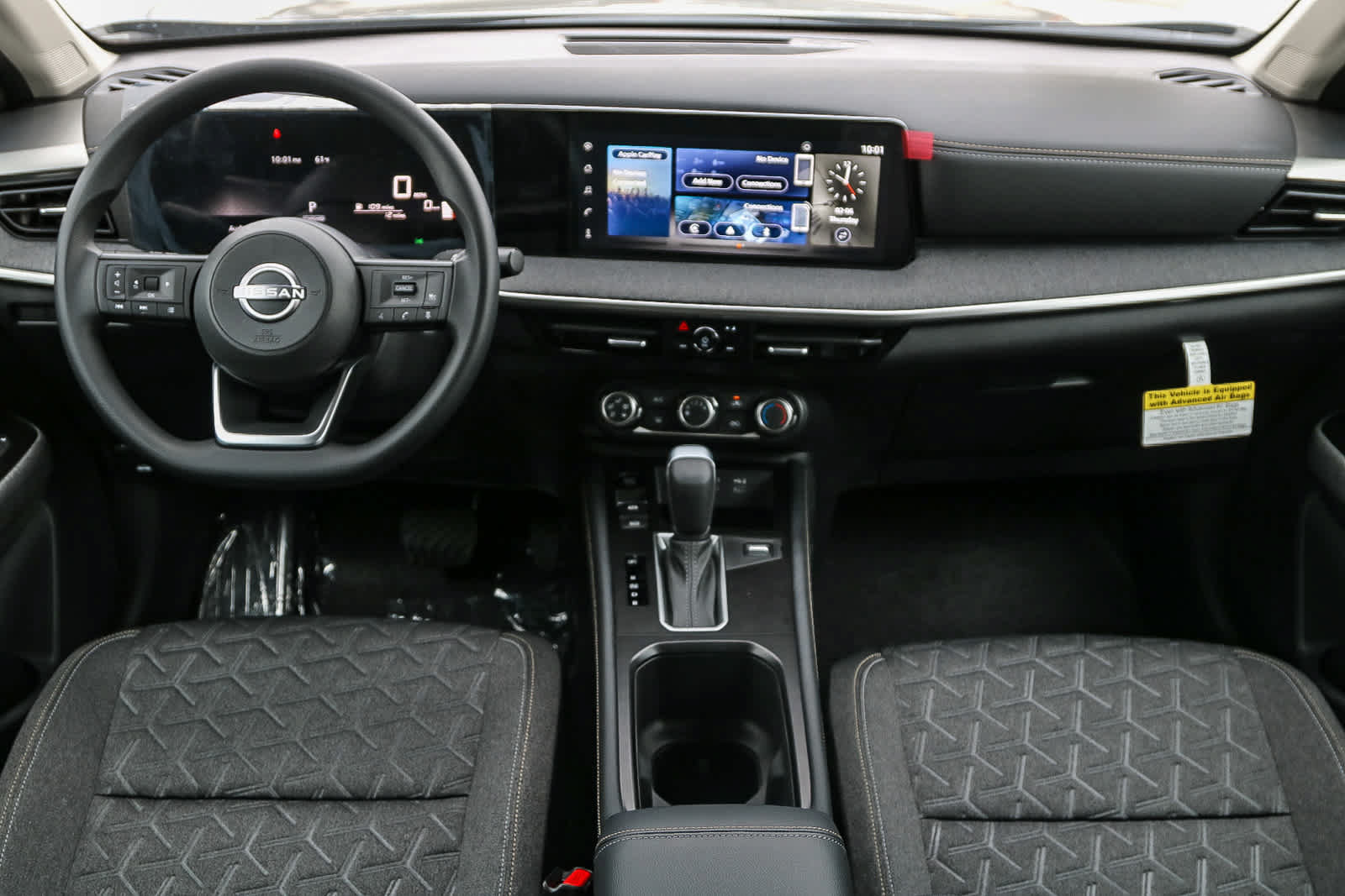 New 2025 Nissan Kicks SV AWD/4WD image 15