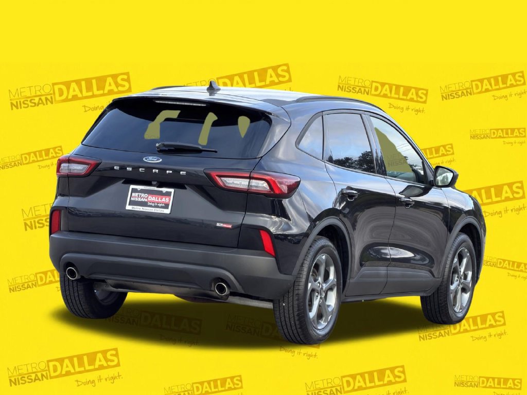 Used 2025 Ford Escape ST-Line FWD image 5