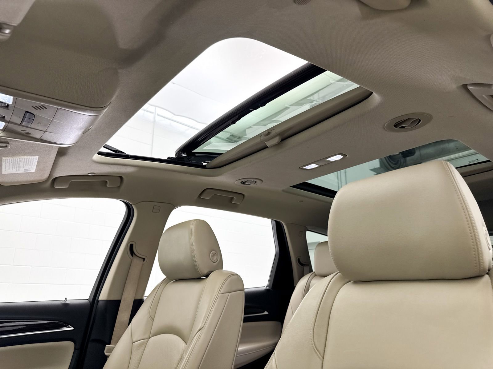 Used 2019 Buick Enclave Premium w/ Experience Buick Package image 16