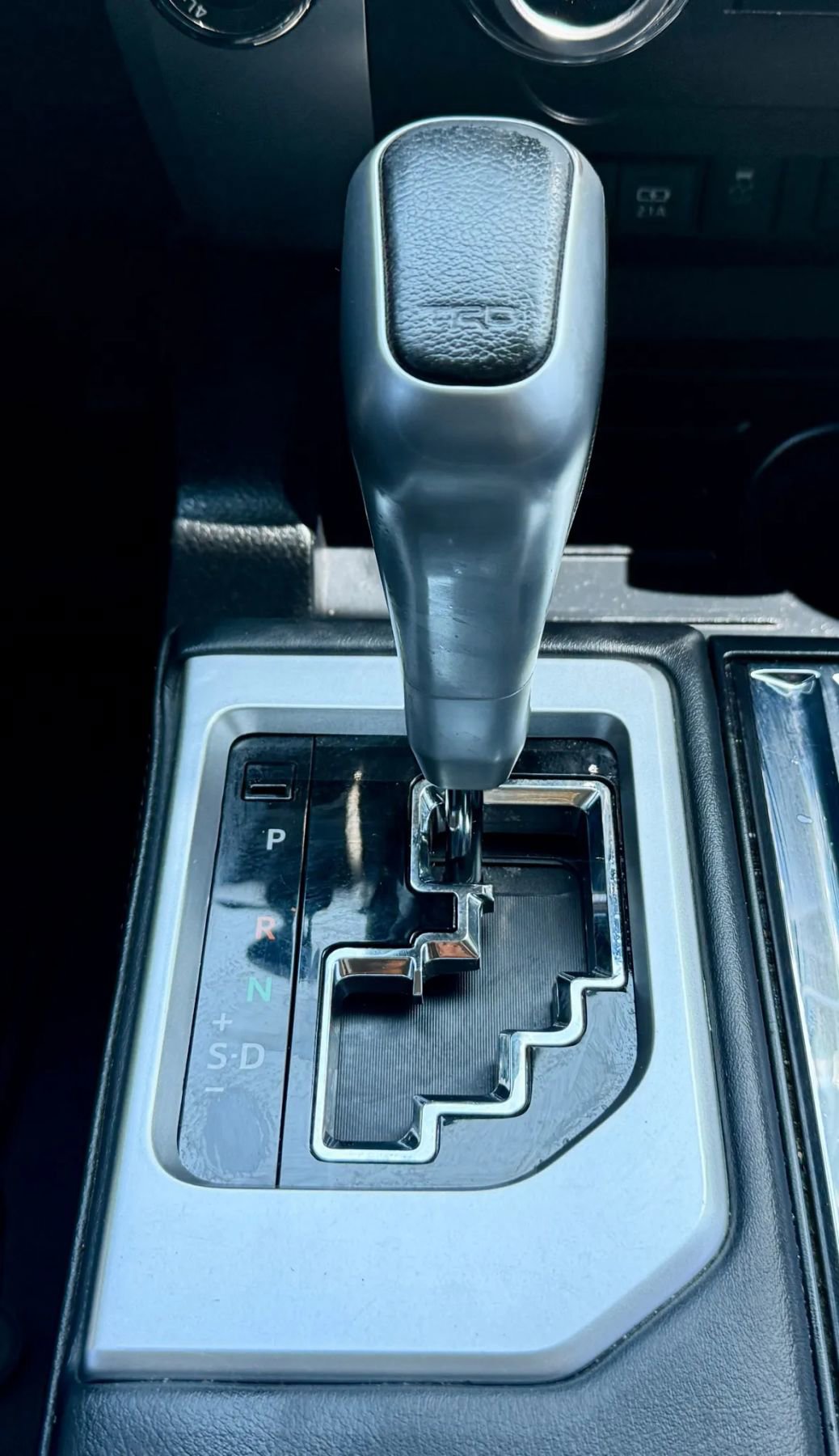 Used 2020 Toyota Tundra Platinum image 17