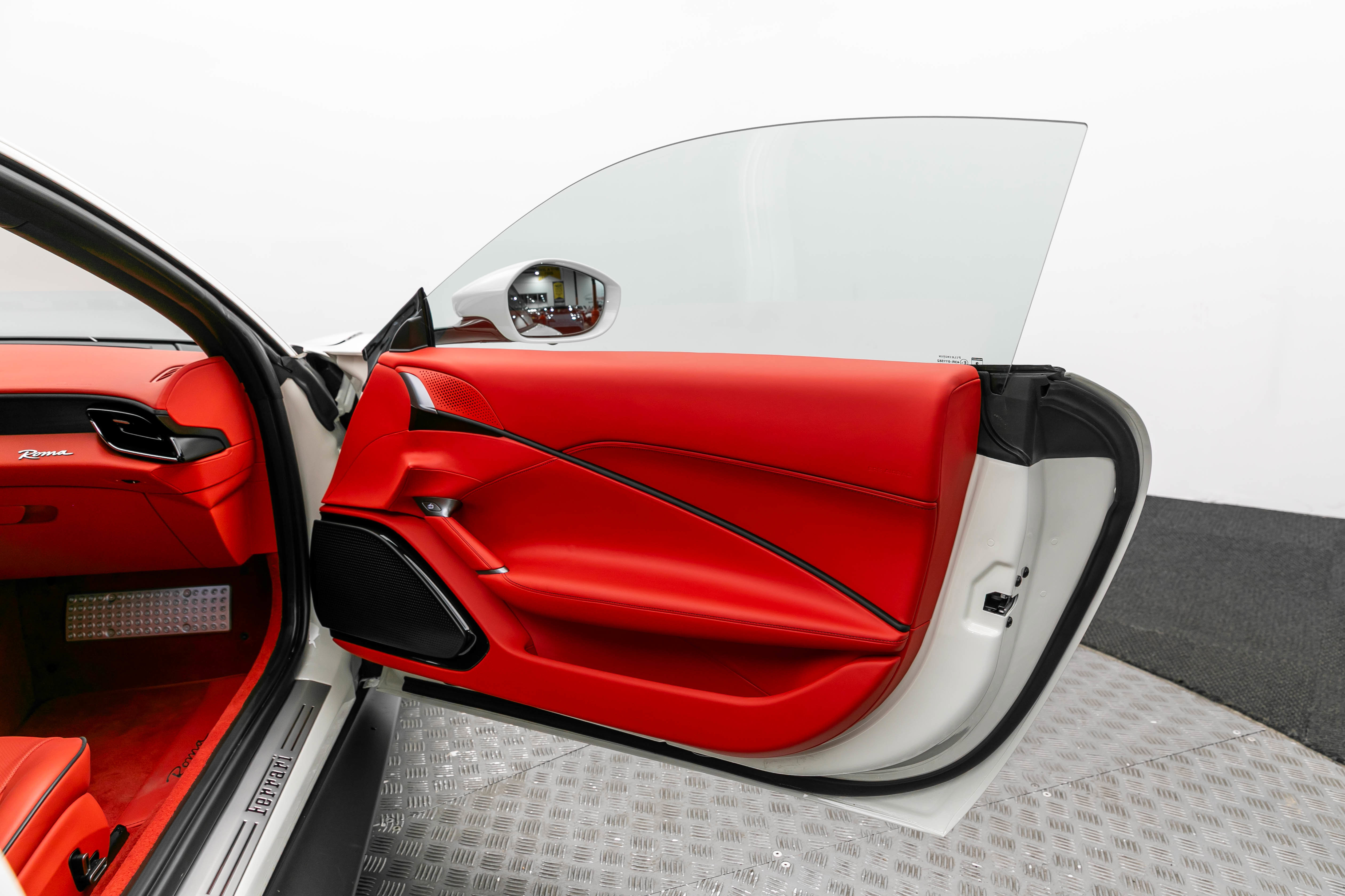 Certified 2022 Ferrari Roma image 38
