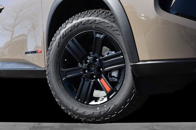 New 2026 Nissan Rogue SV image 3