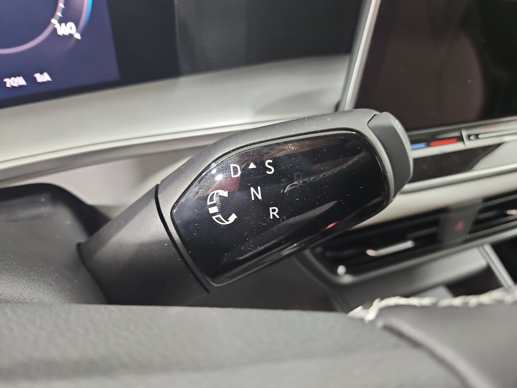 New 2026 Volkswagen Tiguan SE AWD/4WD image 23