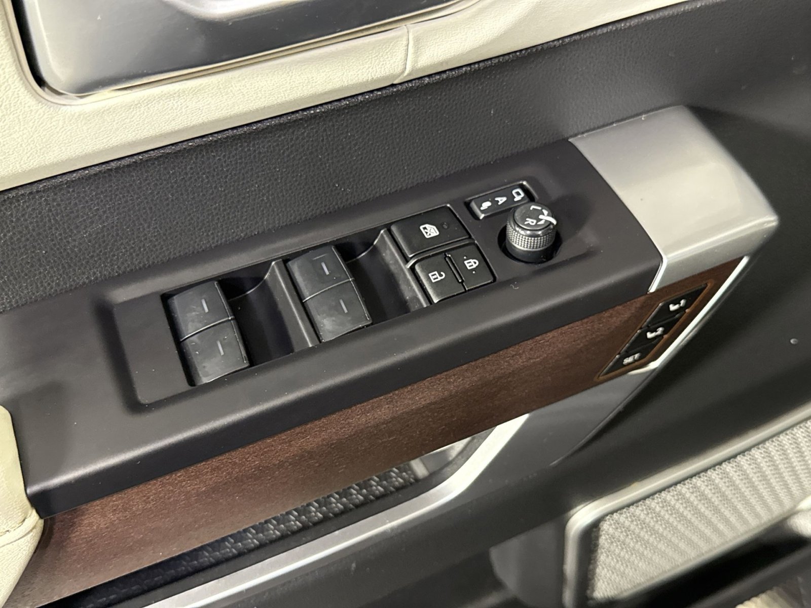 Used 2023 Toyota Tundra Capstone image 16