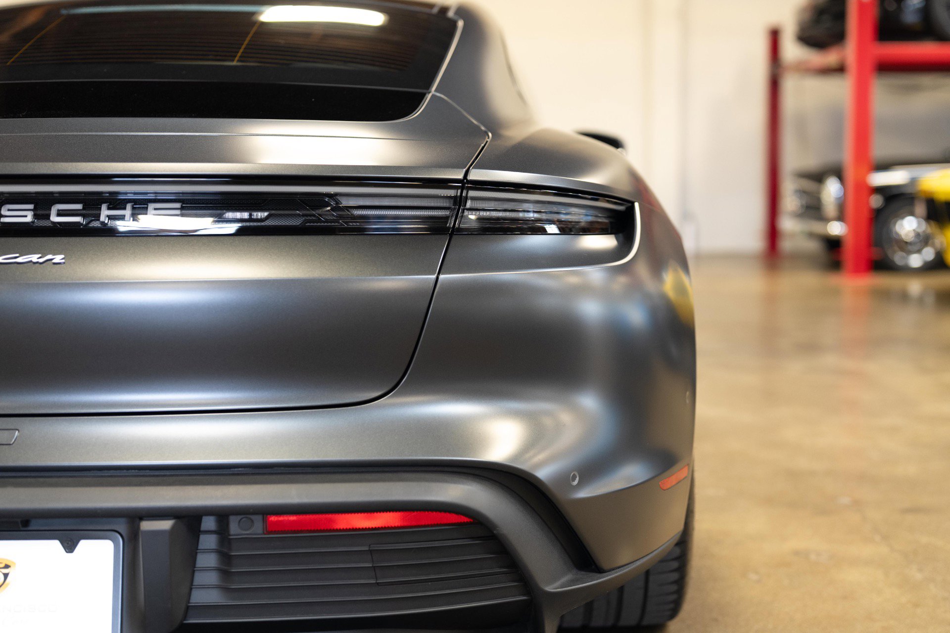 Used 2025 Porsche Taycan RWD image 40