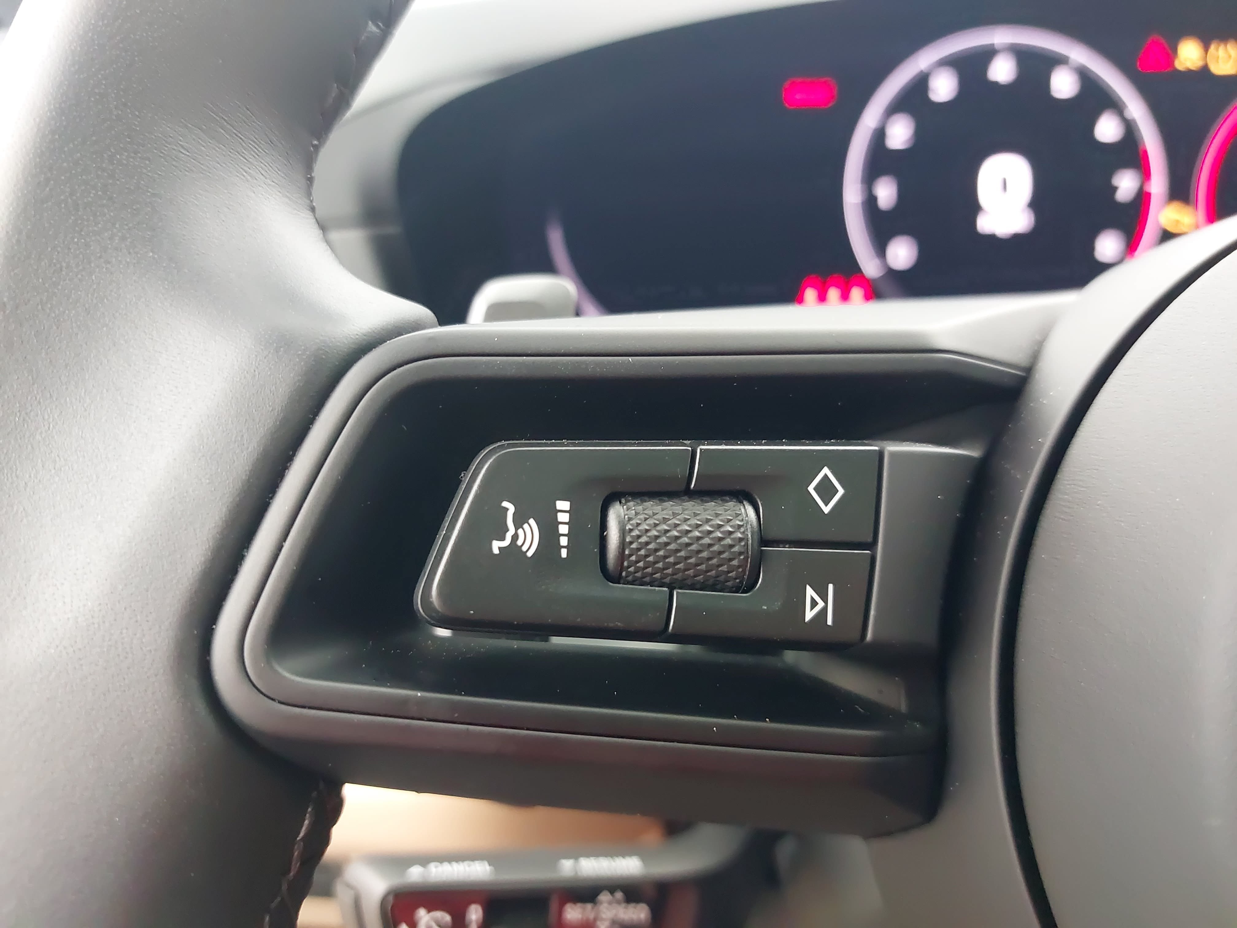 Certified 2026 Porsche Cayenne AWD/4WD image 19