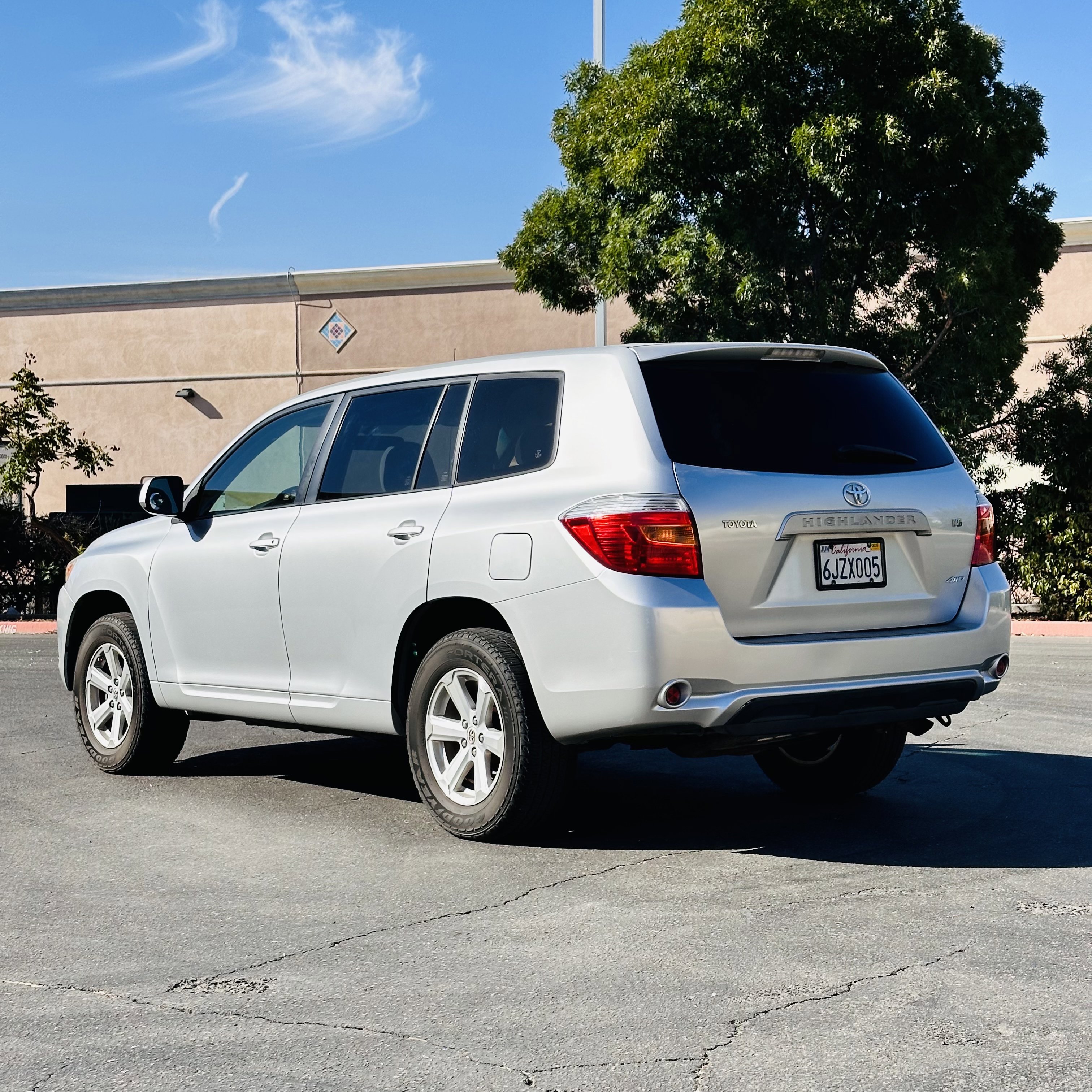Used 2008 Toyota Highlander SPORT UTILITY 4D image 3