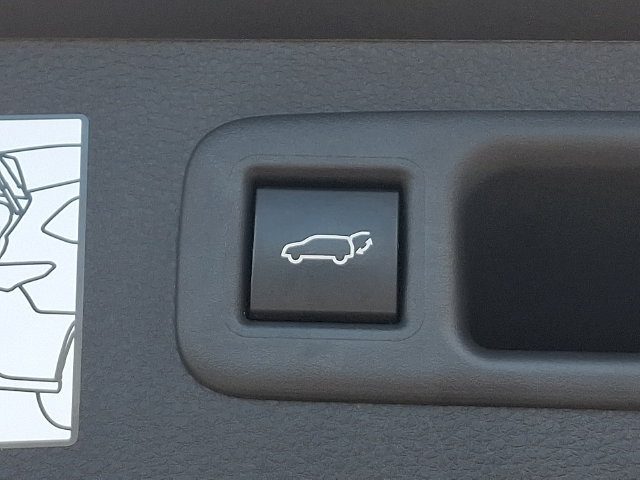 Used 2024 Toyota Highlander XSE AWD/4WD image 31