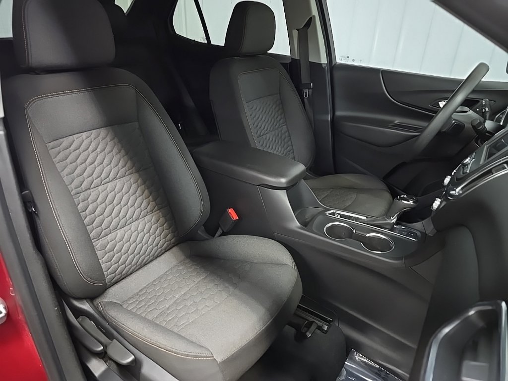Used 2021 Chevrolet Equinox LT AWD/4WD image 14