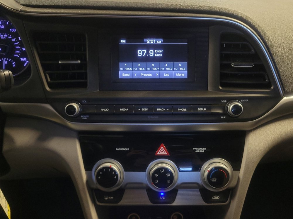 Used 2019 Hyundai Elantra SE image 25