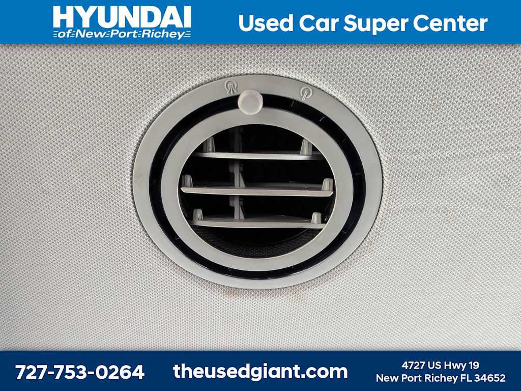 Used 2021 Hyundai Palisade SEL FWD image 15