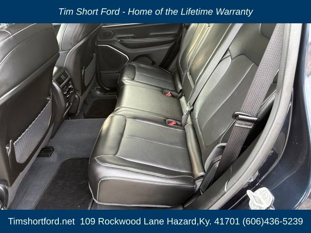 Used 2022 Jeep Grand Cherokee Limited 4xe w/ Luxury Tech Group II AWD/4WD image 10