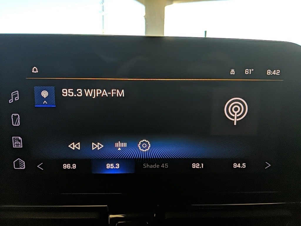 Used 2025 Chevrolet TrailBlazer RS w/ Driver Confidence Package image 16