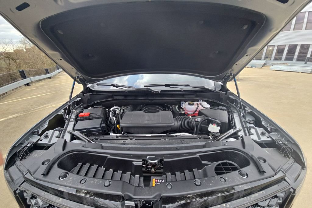 Used 2026 Cadillac Escalade Sport w/ LPO, ONYX Package image 32