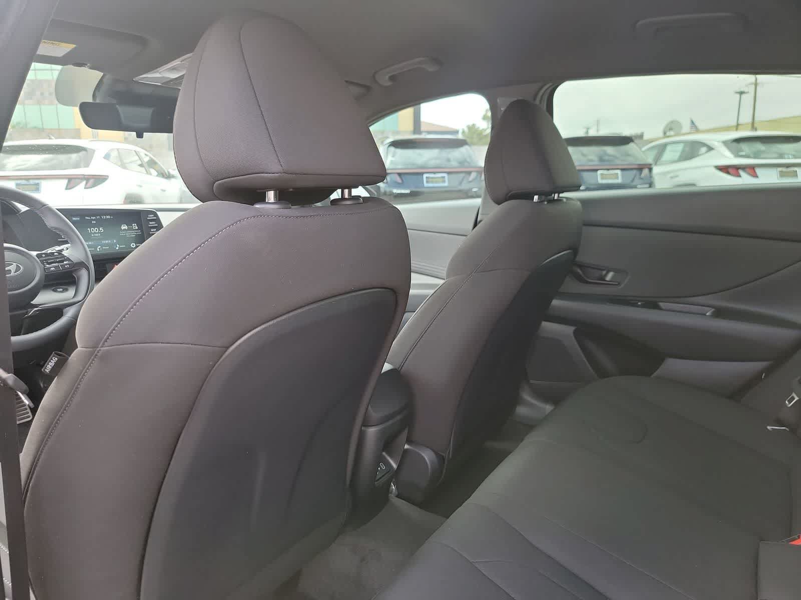 Certified 2025 Hyundai Elantra Sport FWD image 16