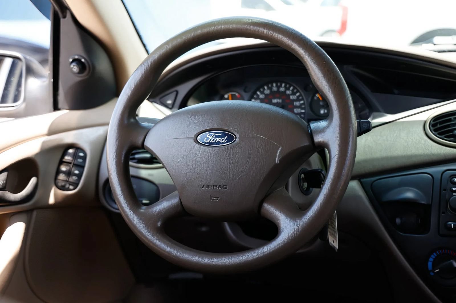 Used 2004 Ford Focus SE FWD image 26