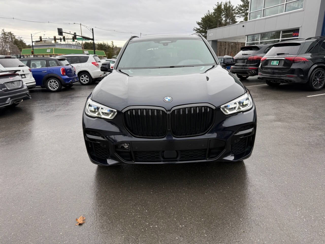 Used 2023 BMW X5 xDrive40i w/ Executive Package image 3