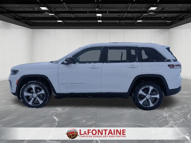 New 2026 Jeep Grand Cherokee Limited AWD/4WD image 2