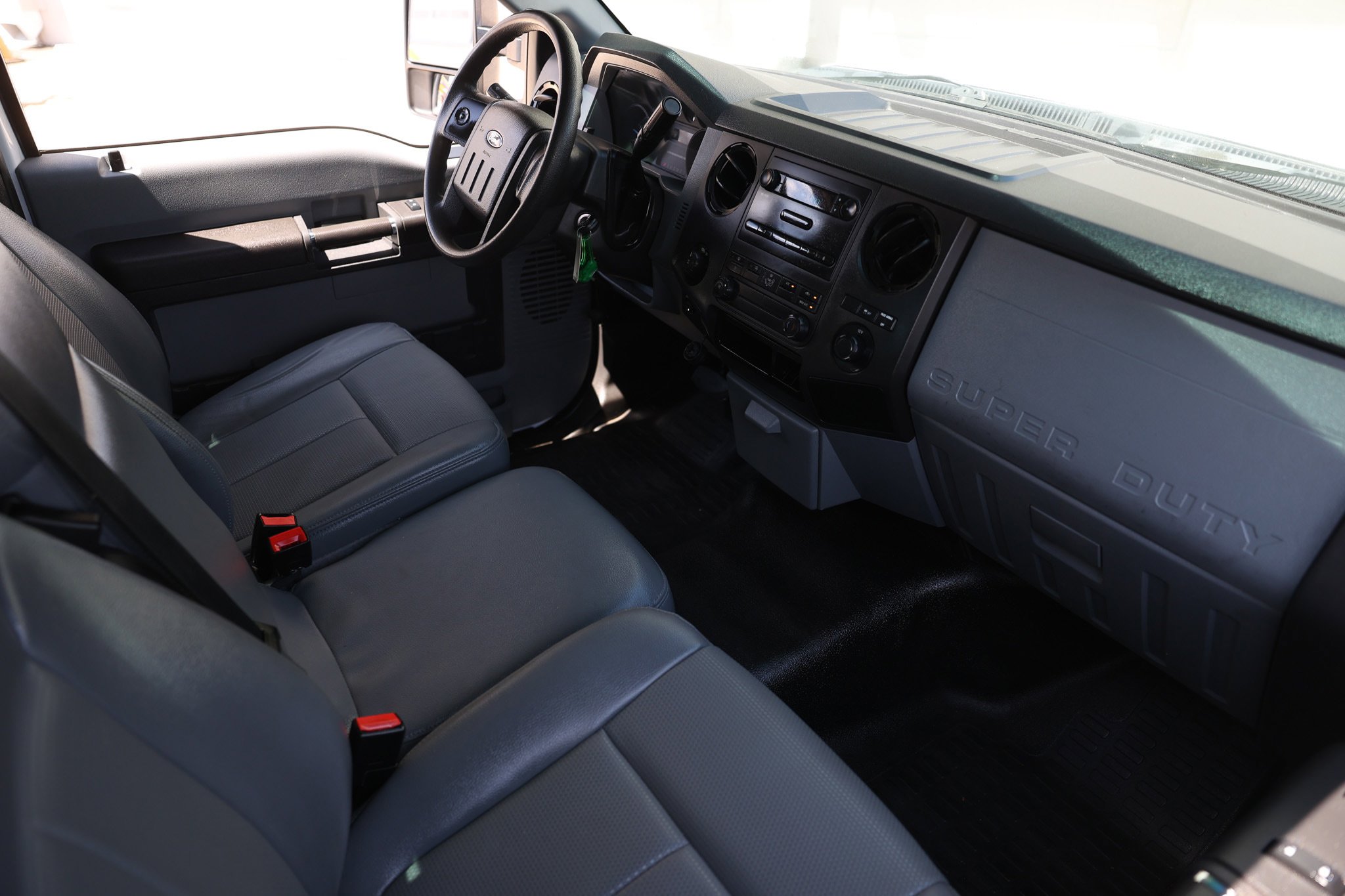 Used 2016 Ford F250 XL w/ Power Equipment Group RWD image 12