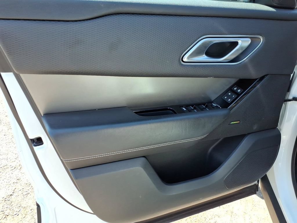 Used 2021 Land Rover Range Rover Velar S AWD/4WD image 14