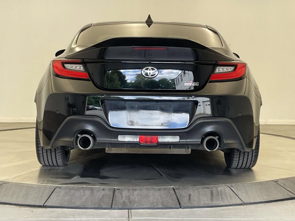 Used 2025 Toyota GR86 Premium w/ ALL Weather Mat Package (TMS) RWD image 6