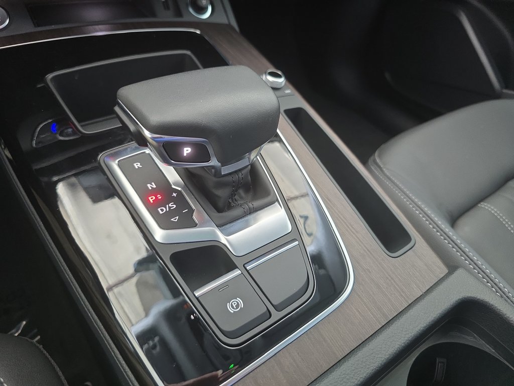Used 2024 Audi Q5 2.0T Premium AWD/4WD image 18