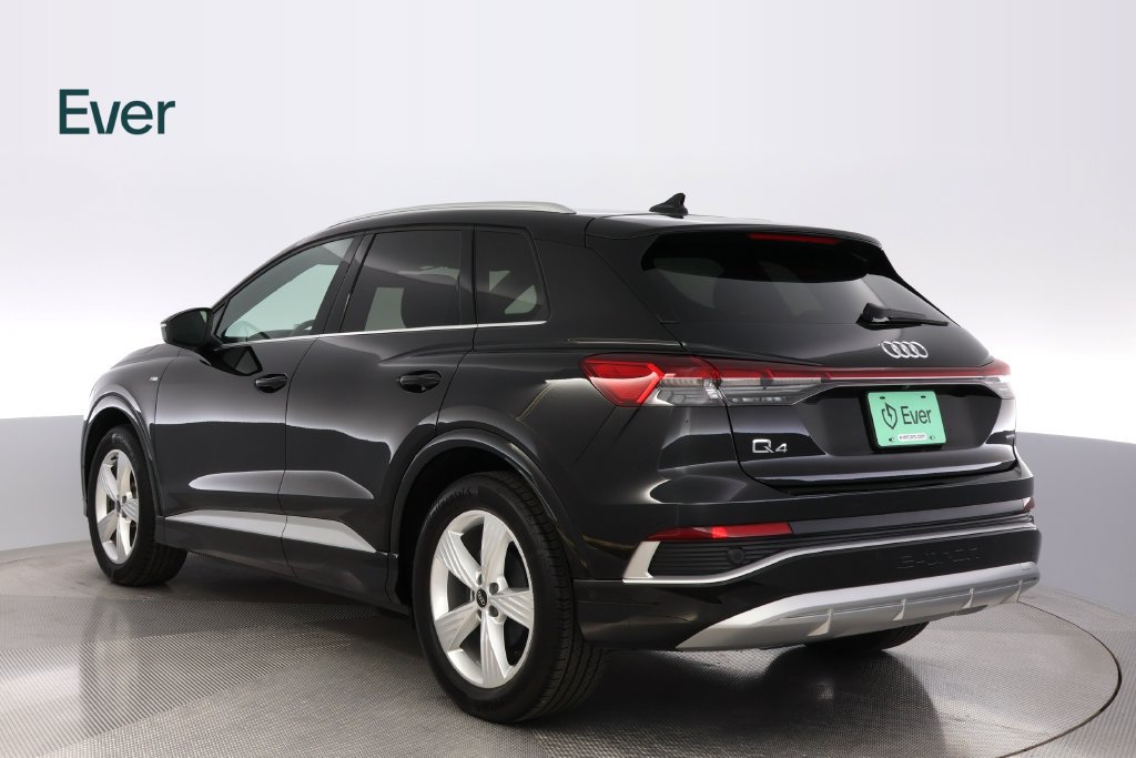 Used 2024 Audi Q4 e-tron Premium Plus w/ Premium Plus AWD/4WD image 17