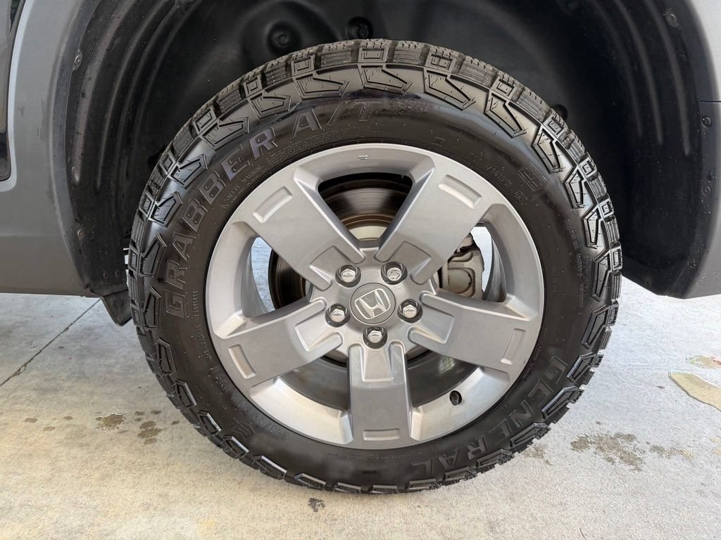 Used 2025 Honda Ridgeline TrailSport image 17