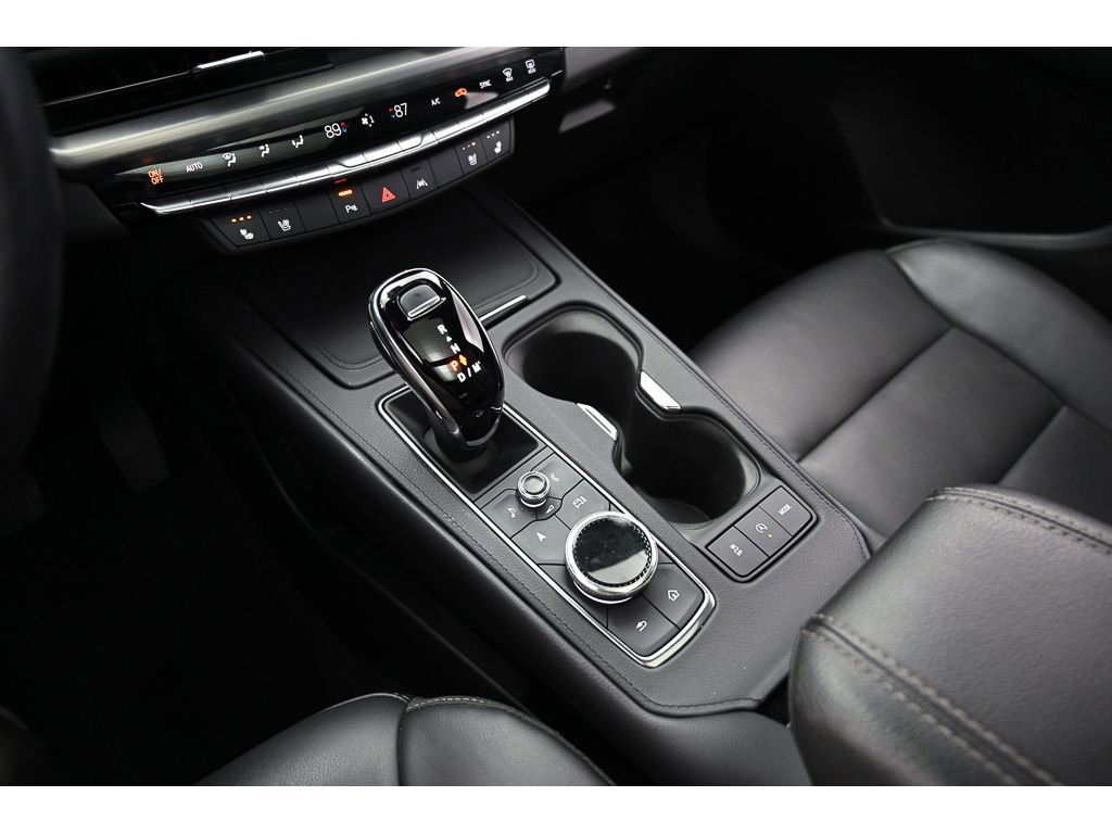 Used 2024 Cadillac XT4 Premium Luxury image 41