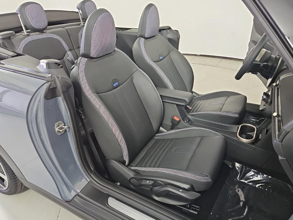 Used 2026 MINI Cooper S FWD image 22