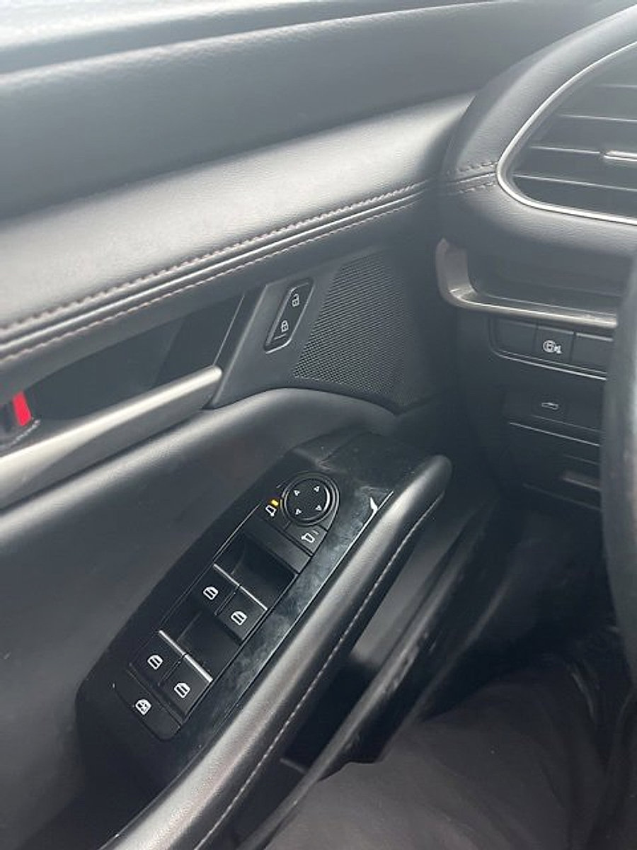 Used 2024 MAZDA MAZDA3 s image 18