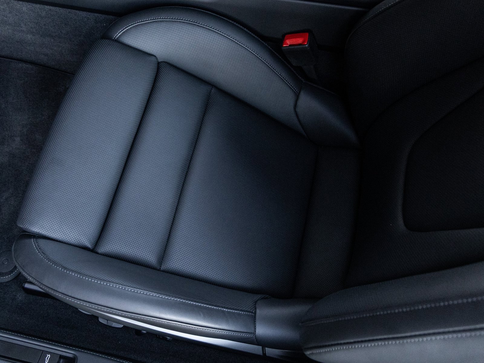 Certified 2024 Porsche 911 Targa Edition 50 Years Porsche image 31