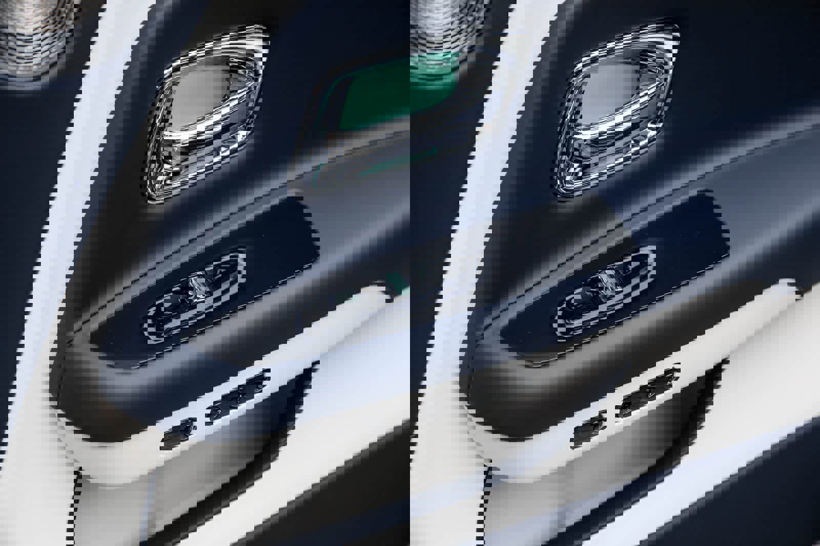 New 2026 Rolls-Royce Spectre image 41