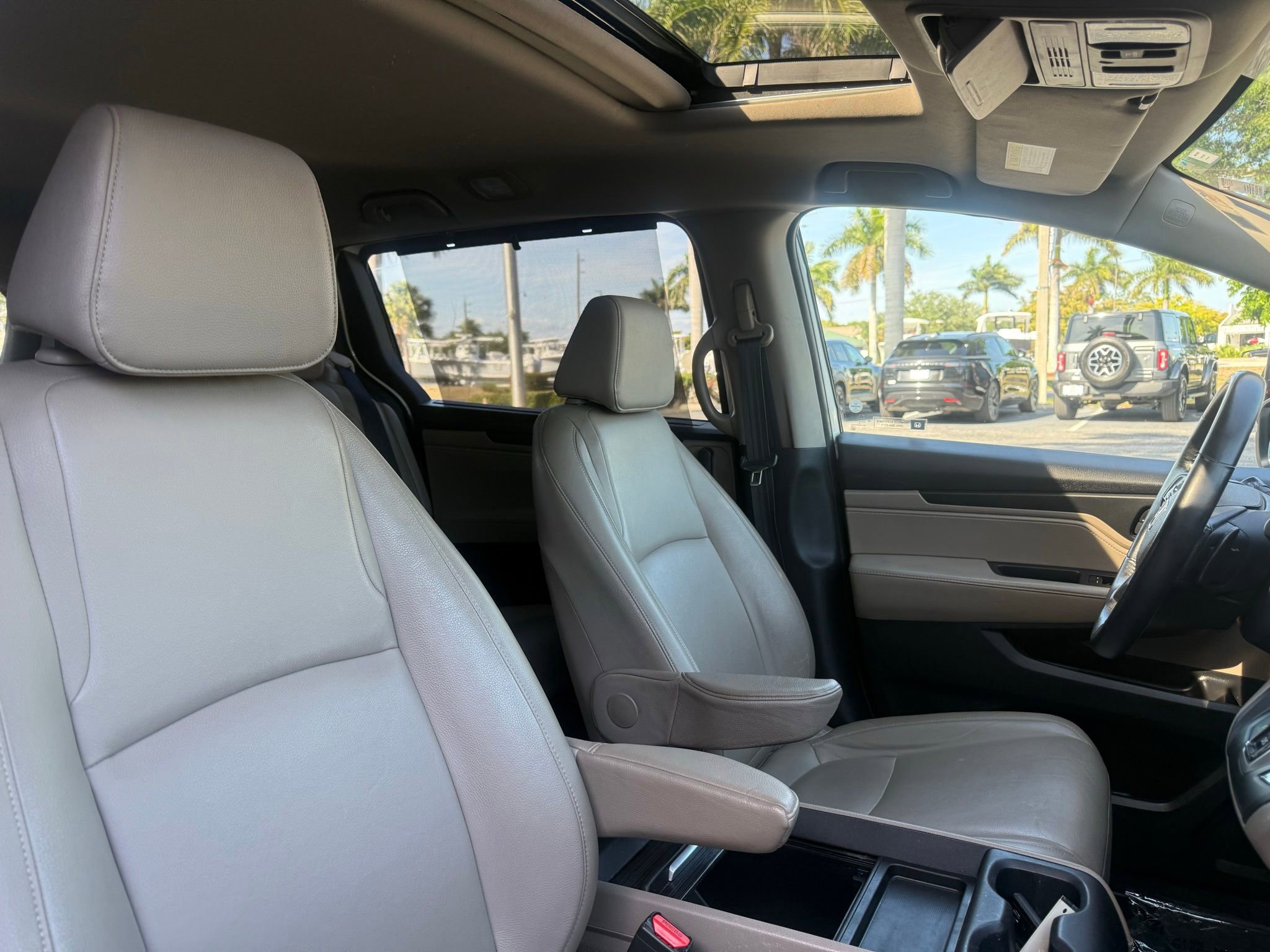 Used 2018 Honda Odyssey EX-L image 15