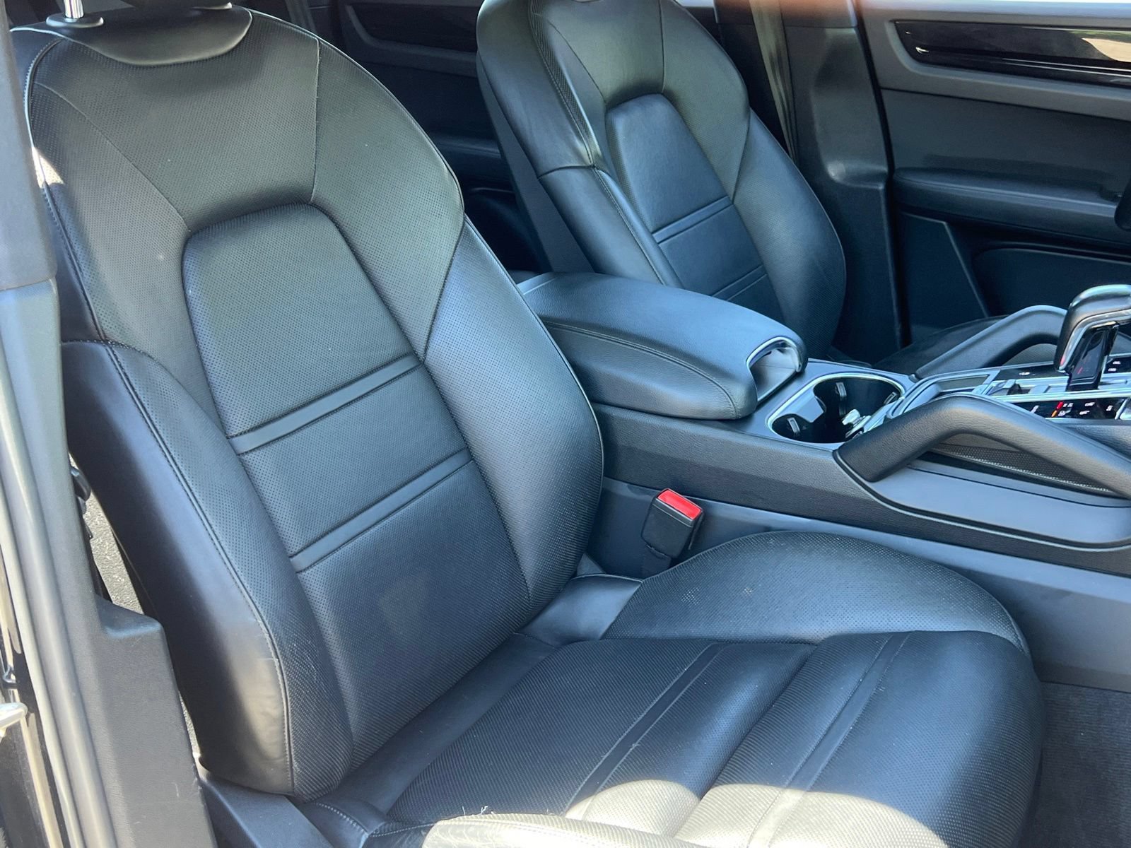 Certified 2019 Porsche Cayenne AWD/4WD image 15