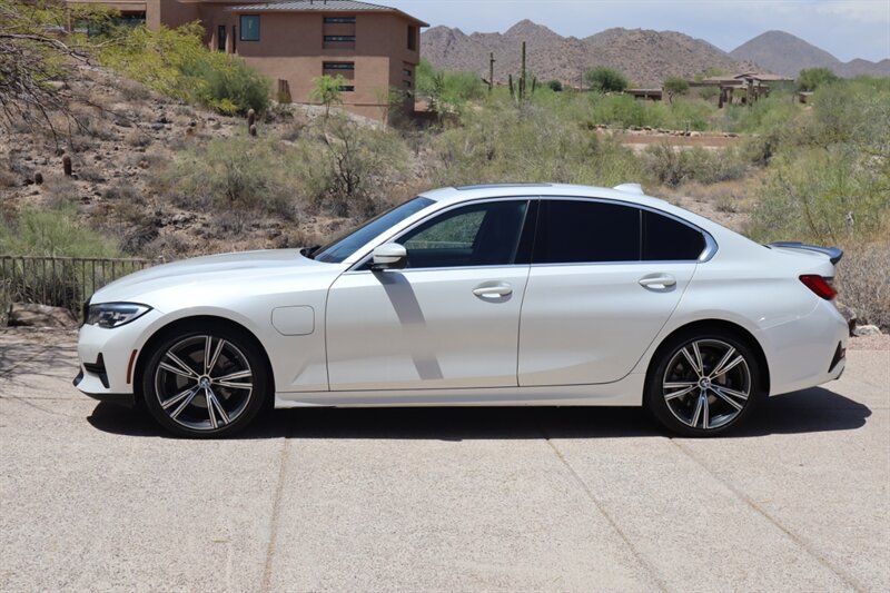 Used 2021 BMW 330e w/ Driving Assistance Package RWD image 2